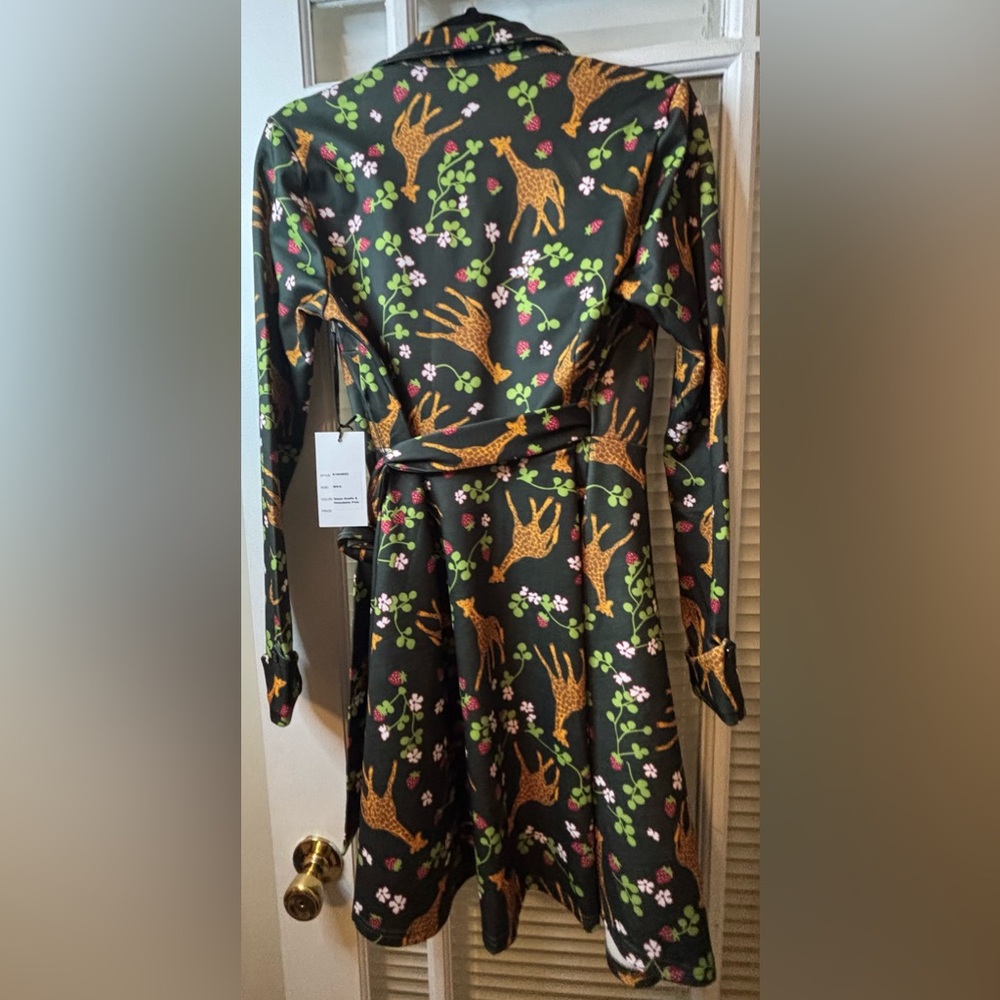 Unique Vintage Floral Wrap Dress - Picture 5 of 8